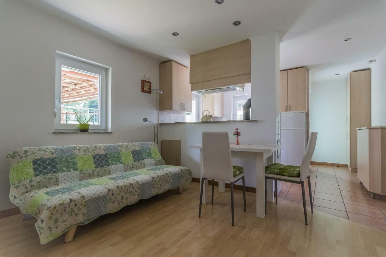 Holiday Home Neokrnjena Narava 세브니차 지방 자치제 외부 사진